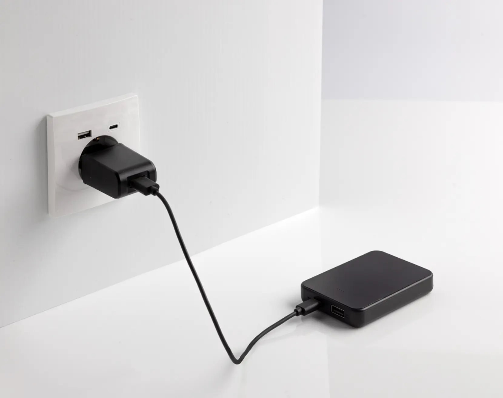 Bild på Boostcore RCS powerbank i återvunnen plast 5.000mAh med USB