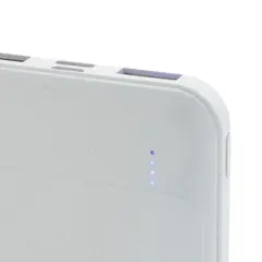 Bild på 5.000 mAh powerbank i RCS återvunnen plast