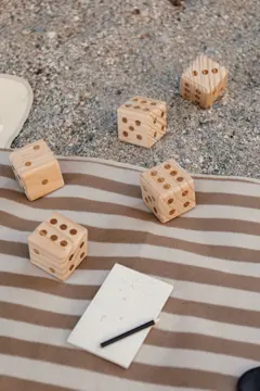 Bild på VINGA Outdoor yacht game