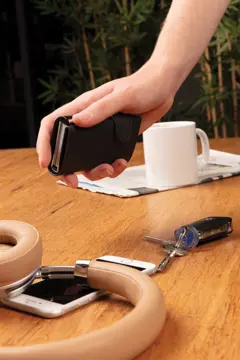 Bild på Standard aluminium RFID korthållare med PU plånbok