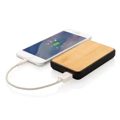 Bild på 5.000 mAh powerbank i RCS återvunnen plast