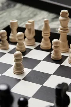 Bild på VINGA Chess coffe table game