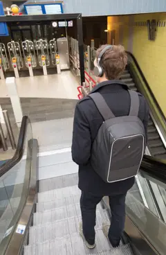 Bild på Swiss Peak AWARE™ anti-ficktjuv 15.6" laptopryggsäck