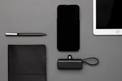 Bild på Powerlink RCS rplast 3000 mAh powerbank iOS-kontakt