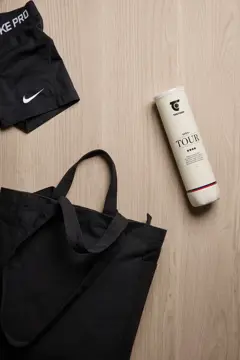 Bild på VINGA Hilo AWARE™ återvunnen canvas tote med dragkedja