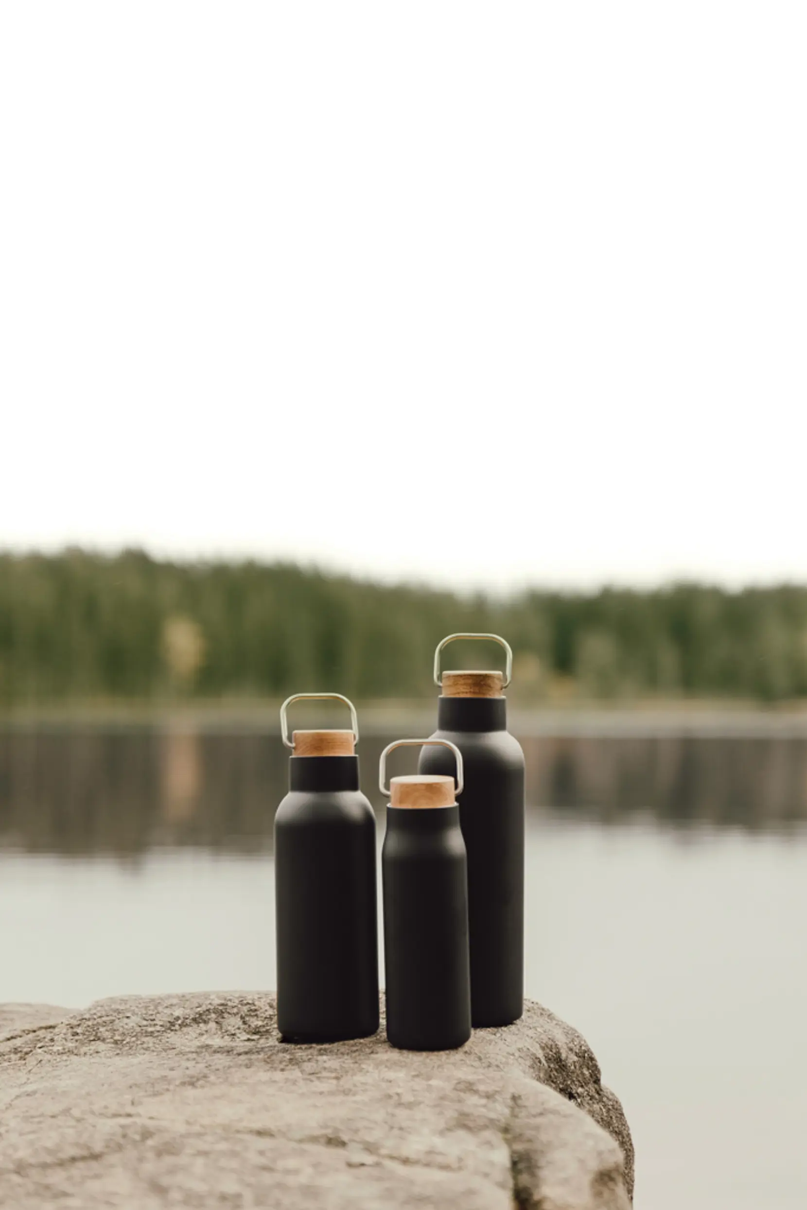 Bild på VINGA Ciro RCS återvunnet stål vakuumflaska 800 ML Bild på VINGA Ciro RCS återvunnet stål vakuumflaska 800 ML