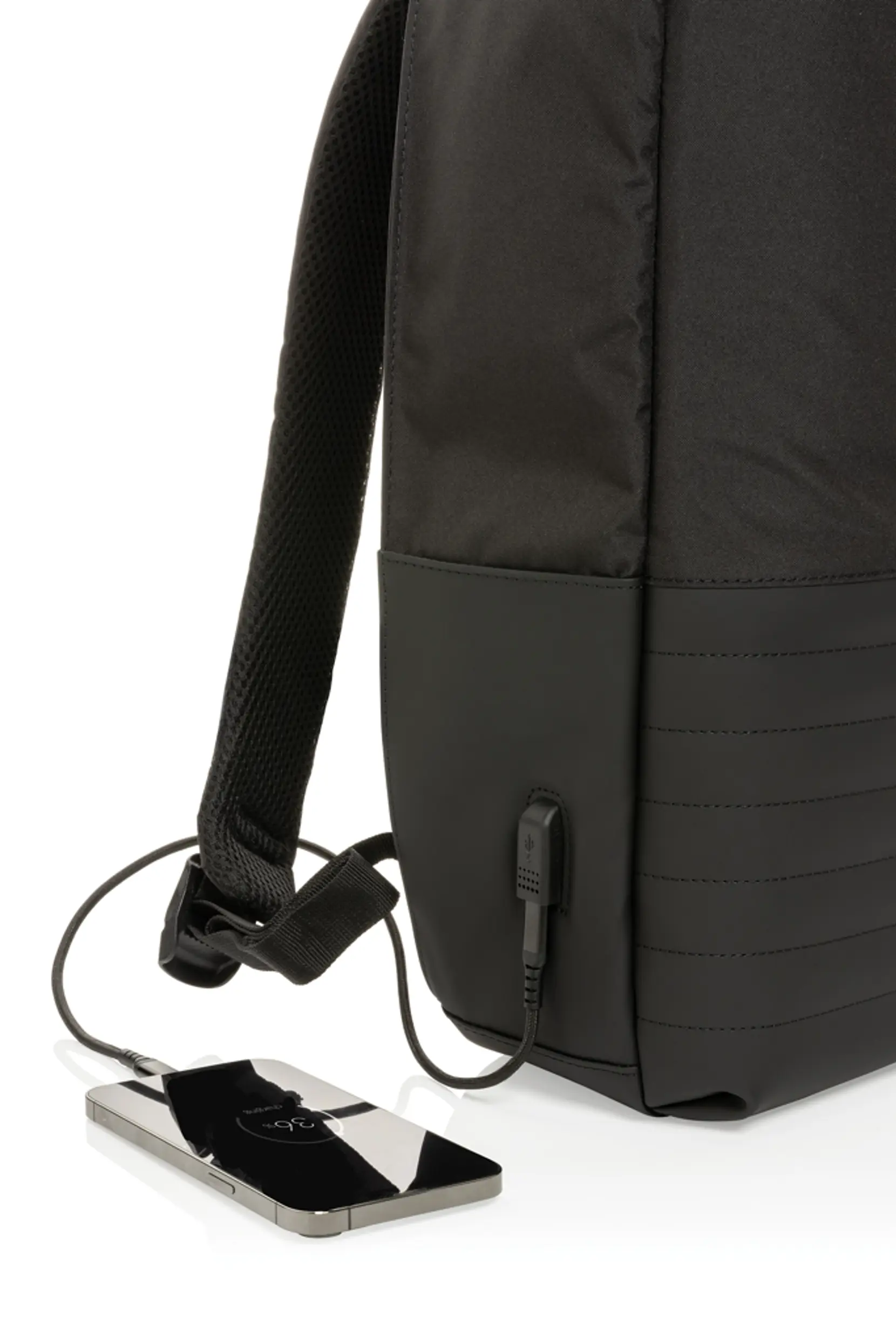 Bild på Swiss Peak AWARE™ anti-ficktjuv RFID 15.6" laptopryggsäck