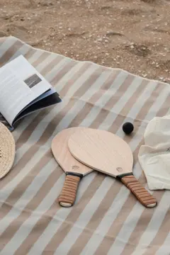 Bild på Vinga Colos strandtennisspel
