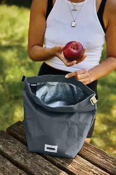 Bild på Black+Blum Lunchväska