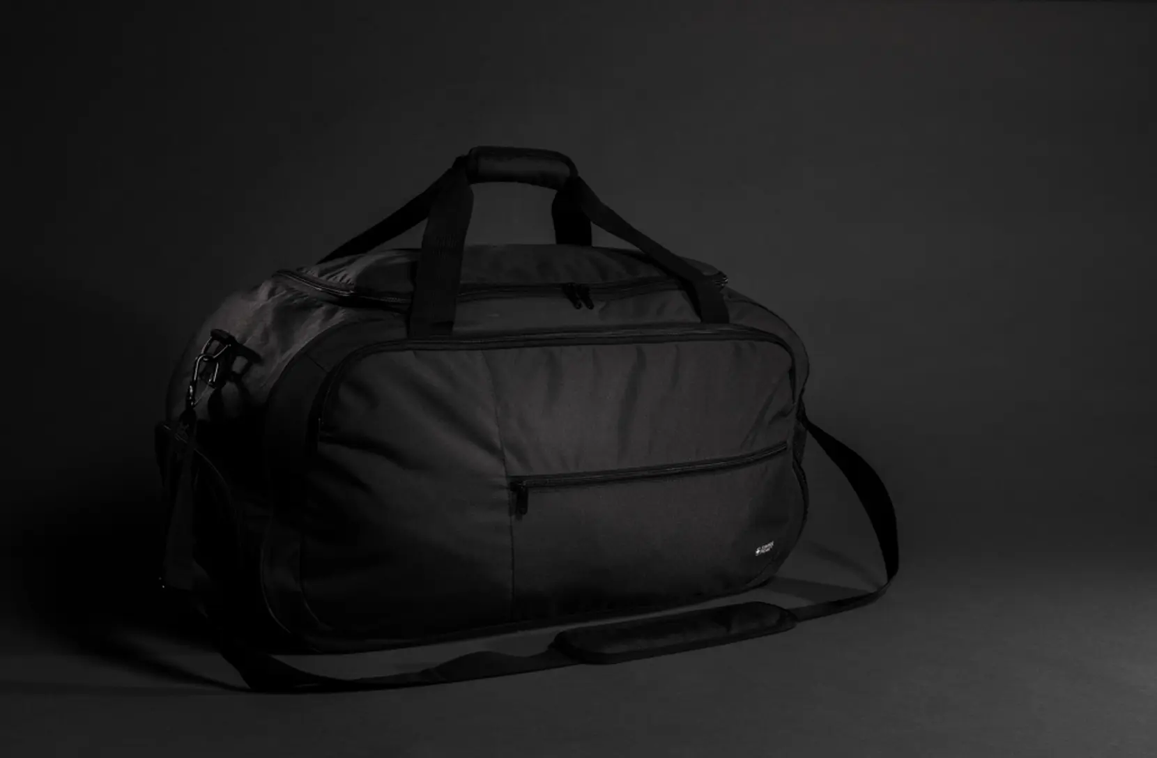 Bild på Swiss Peak AWARE™ RPET sport duffle