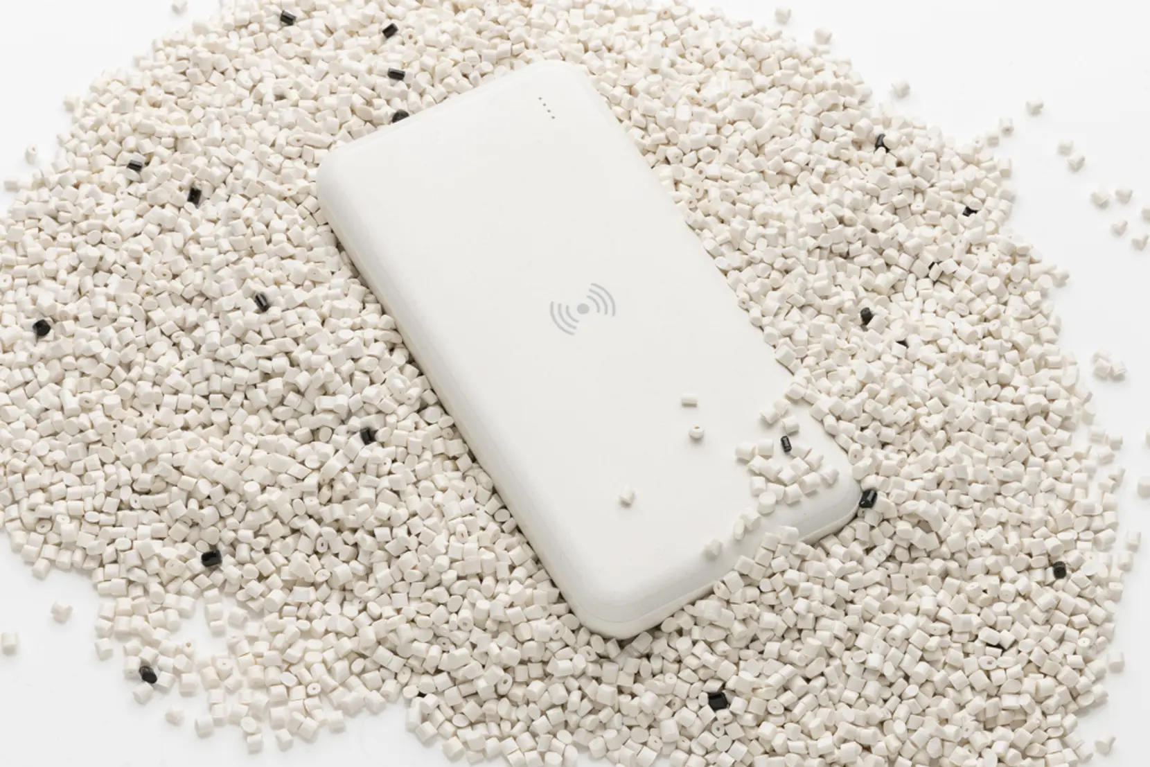 Bild på Trådlös powerbank i återvunnen plast, RCS standard