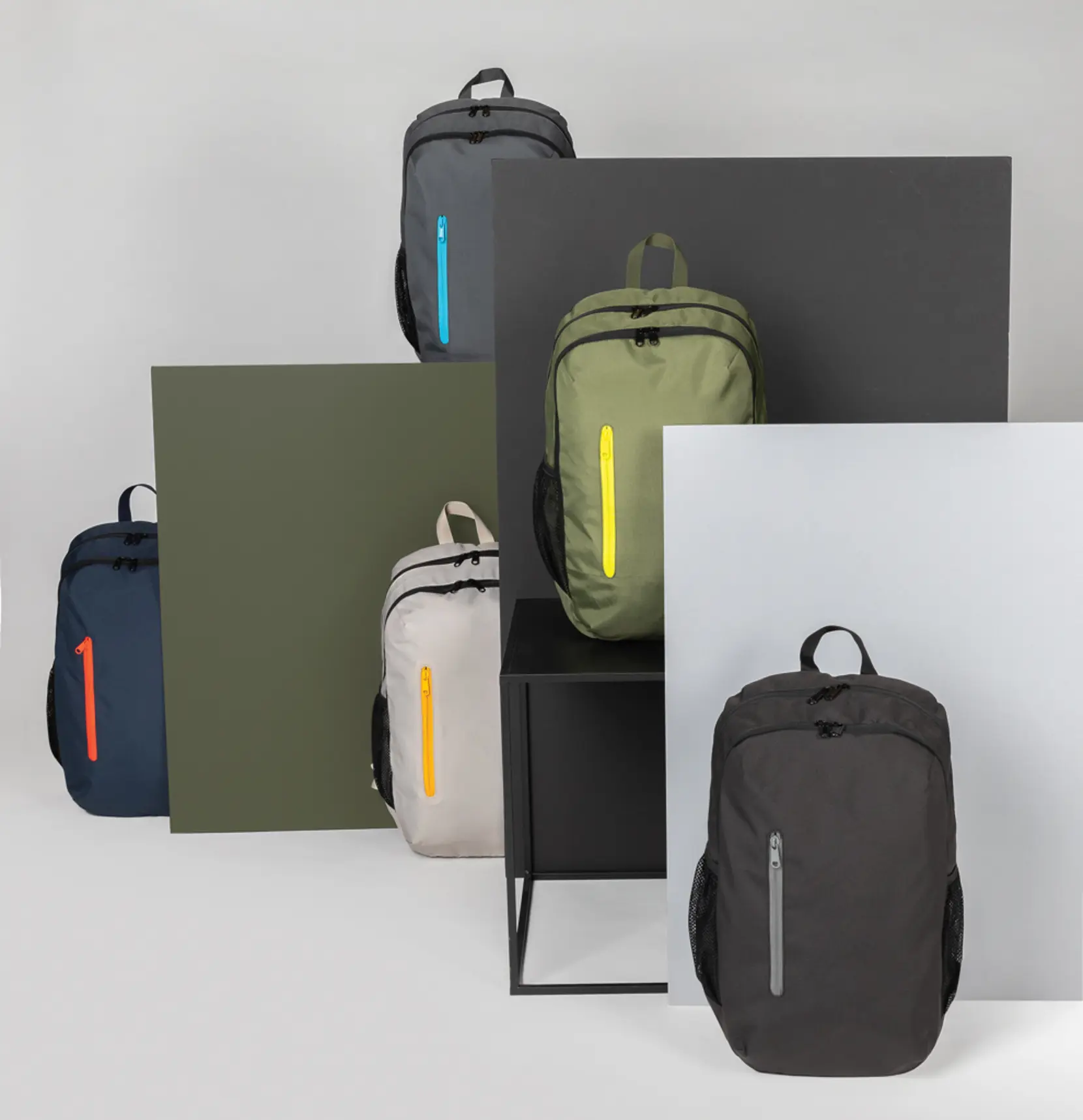 Bild på Impact AWARE™ 300D RPET casual ryggsäck