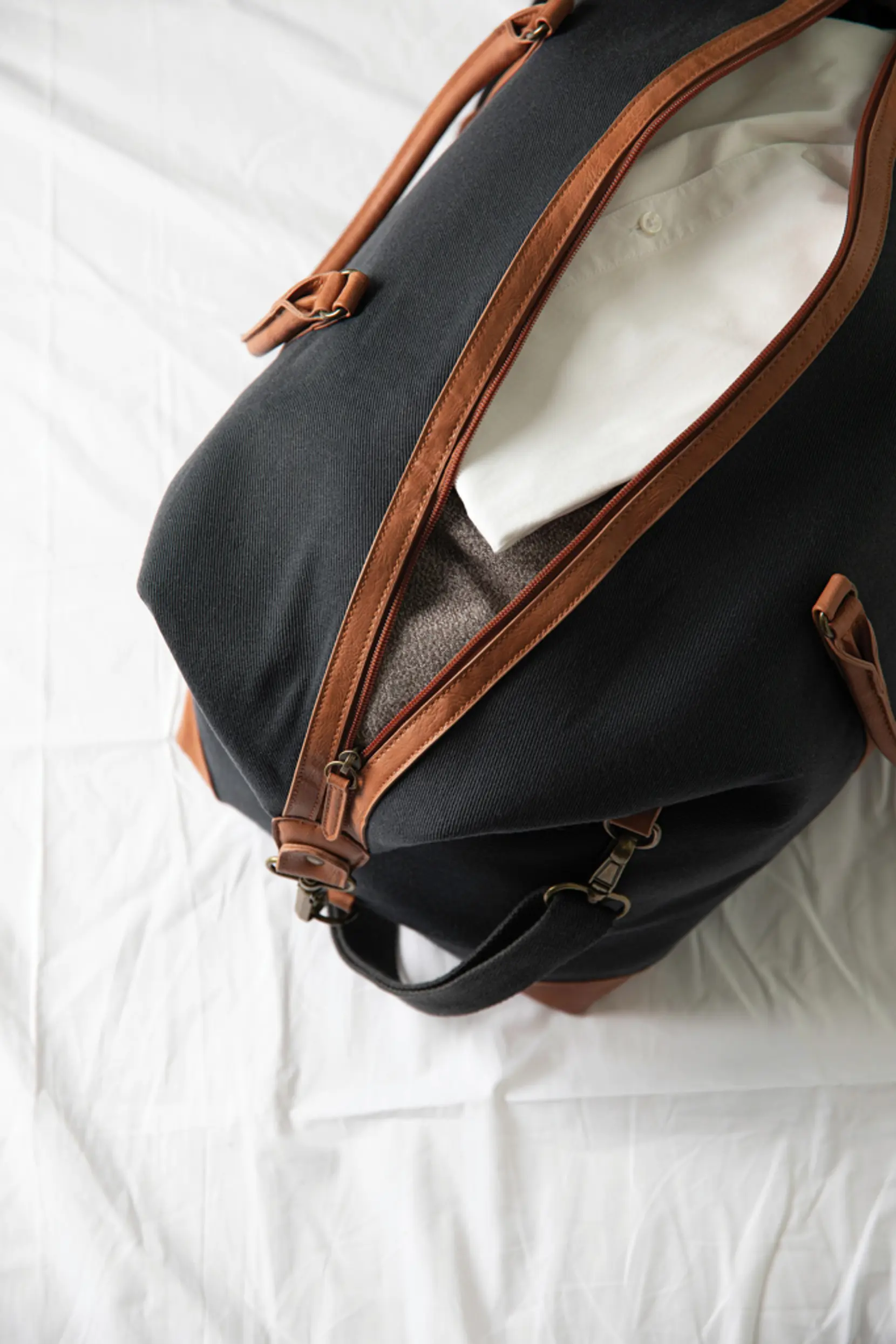 Bild på VINGA Sloane weekendbag RCS återvunnen polyester