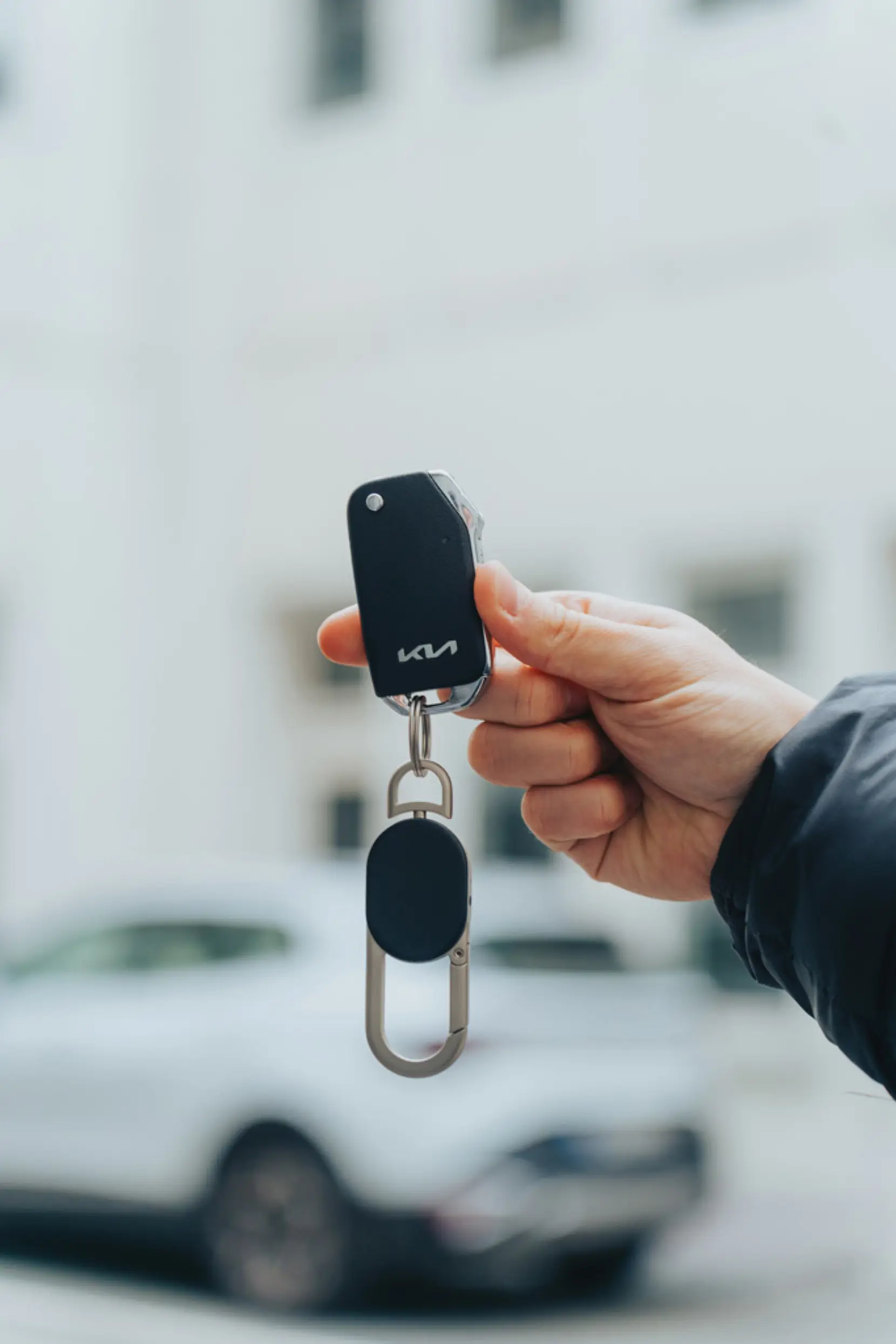Bild på Keyfinder-nyckelring , kan spåras världen runt och med USB C