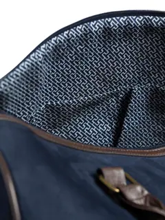 Bild på VINGA Hunton weekendbag