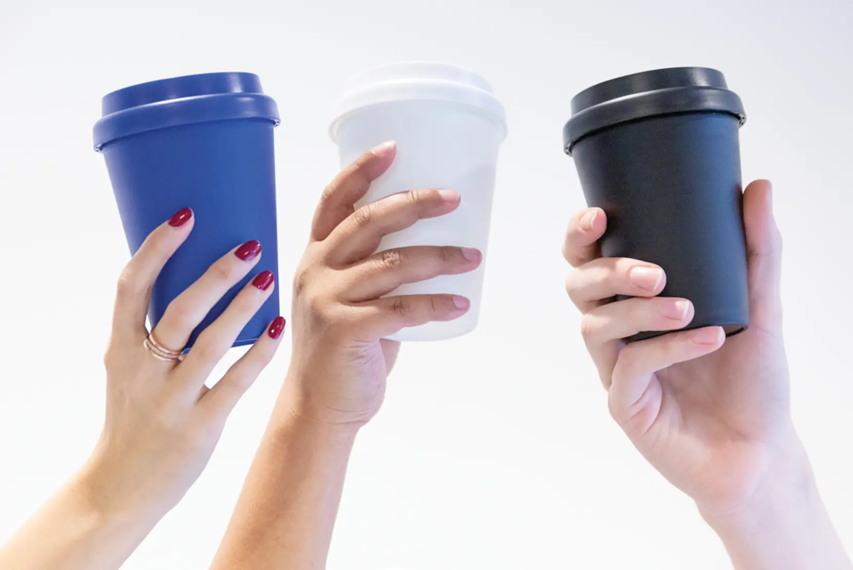 Bild på Återanvändningsbar dubbelväggig kaffemugg 300ml