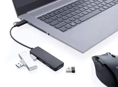 Bild på USB hub i RCS återvunnen plast med dubbel input