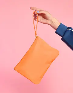 Bild på Sundae Wristlet