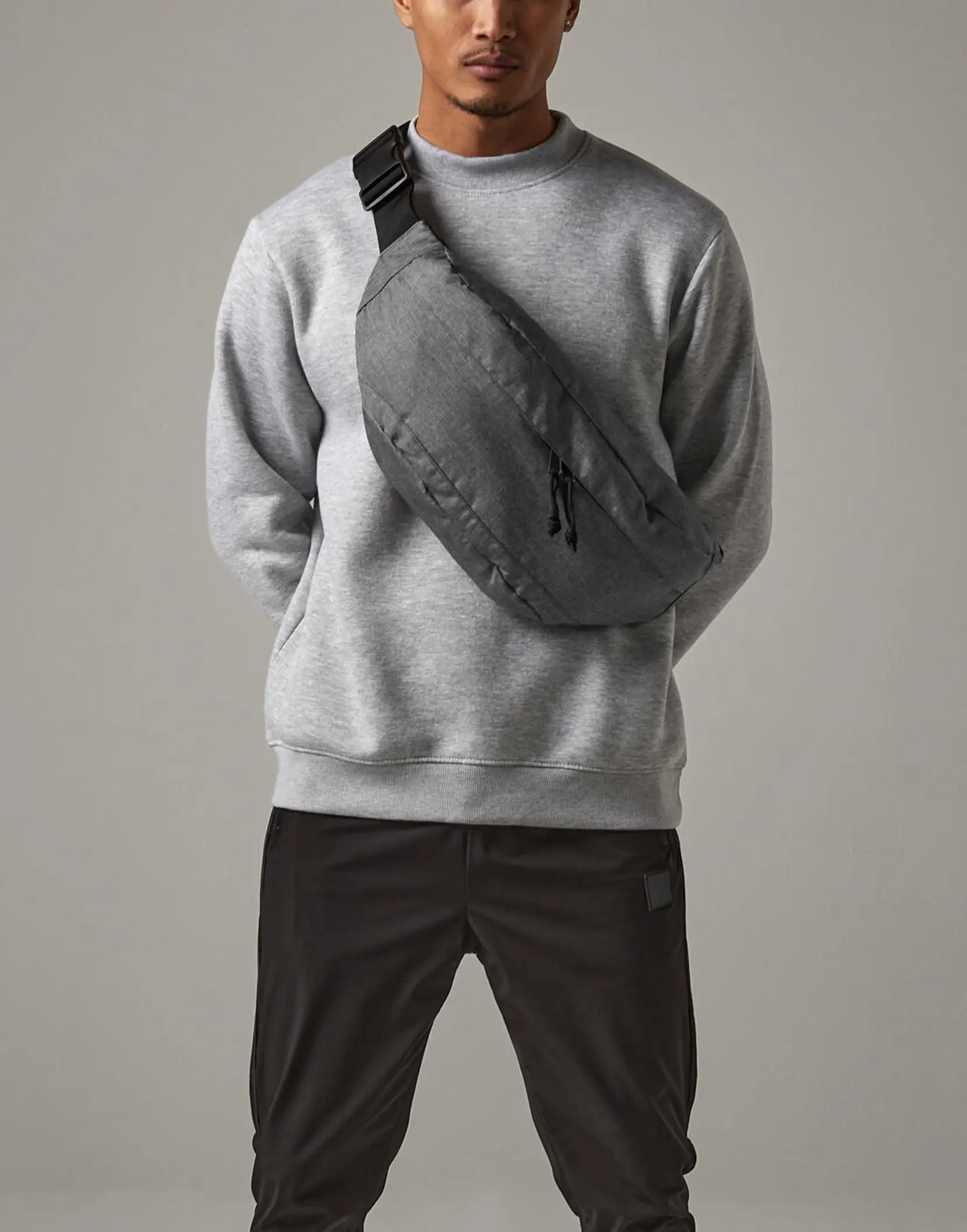 Bild på Oversized Across Body Bag