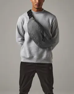 Bild på Oversized Across Body Bag