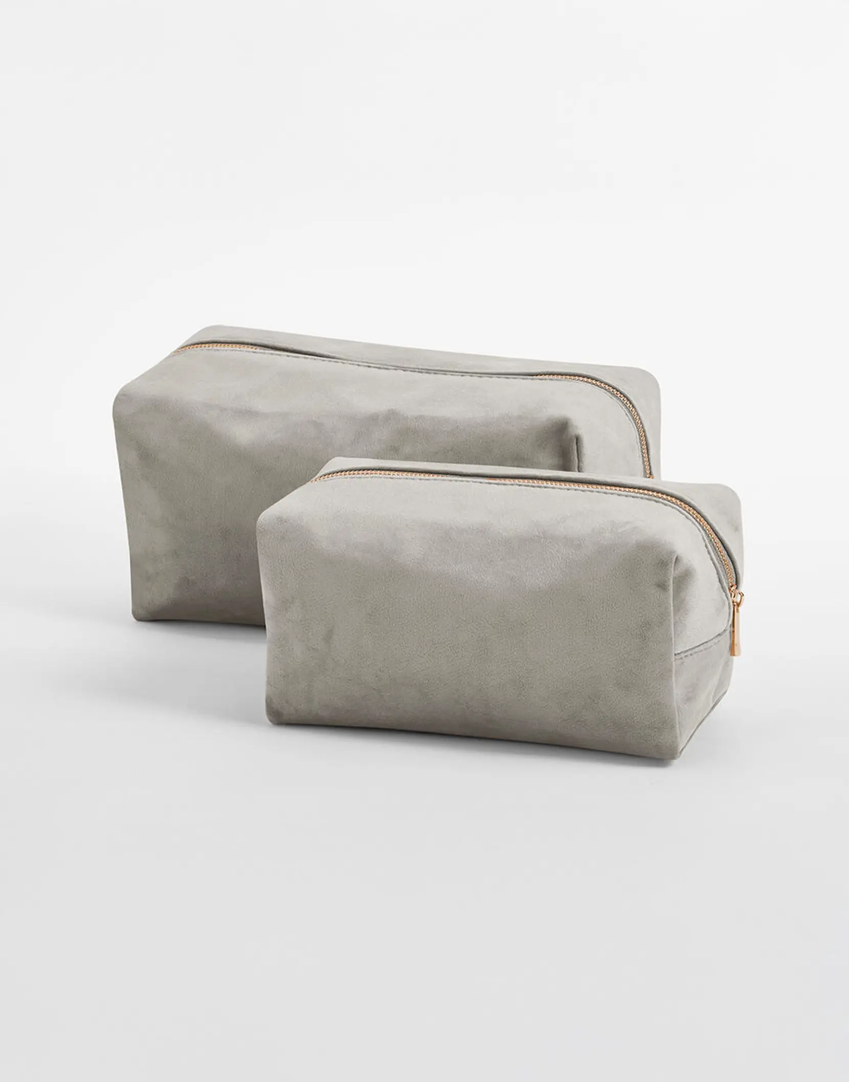 Bild på Velvet Toiletry/Accessory Case