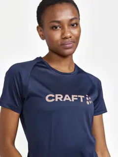 Bild på CORE Essence Logo Tee W
