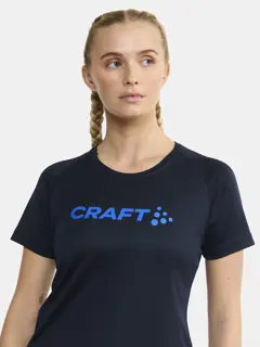 Bild på CORE Essence Logo Tee W