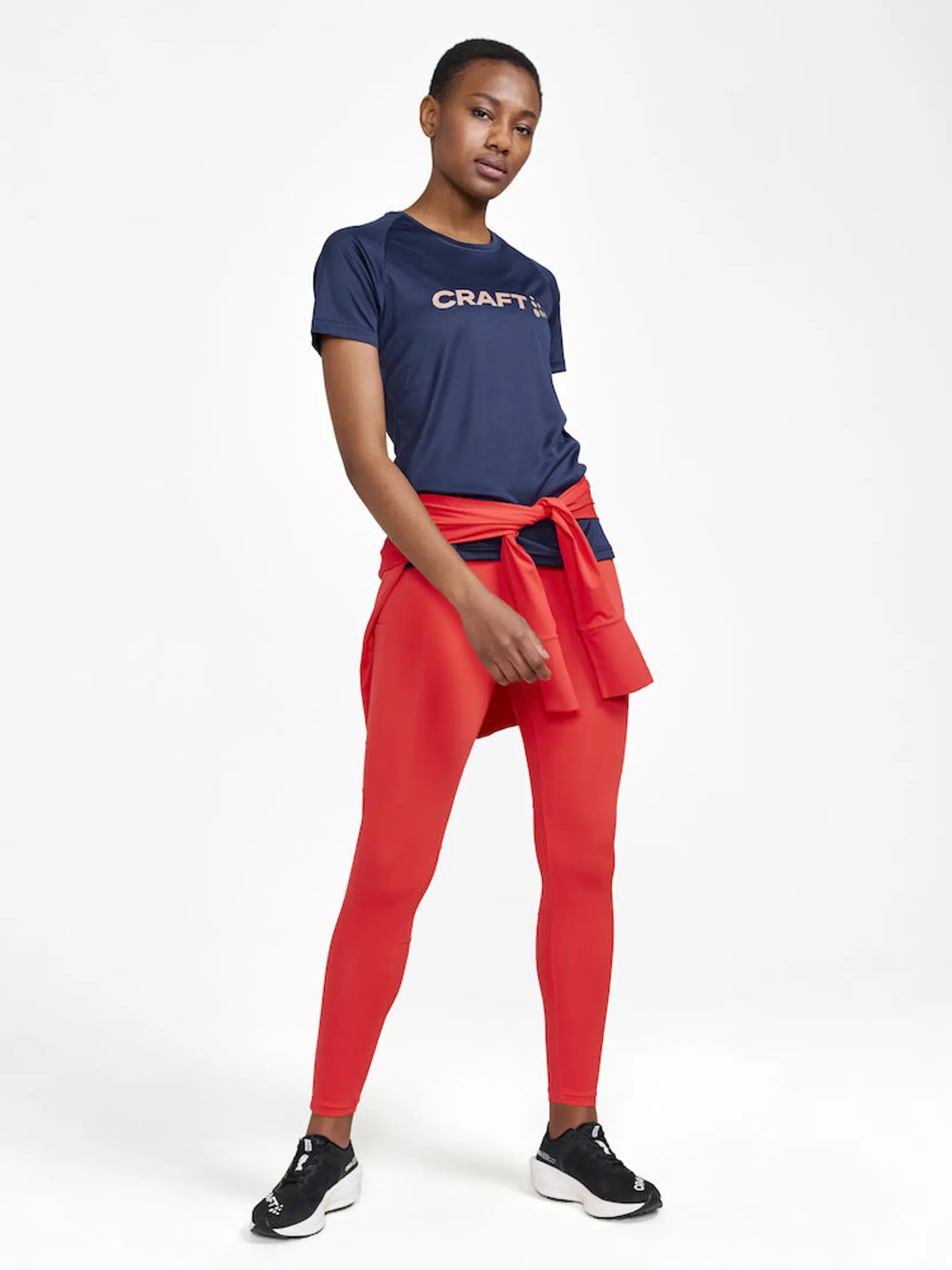 Bild på CORE Essence Logo Tee W
