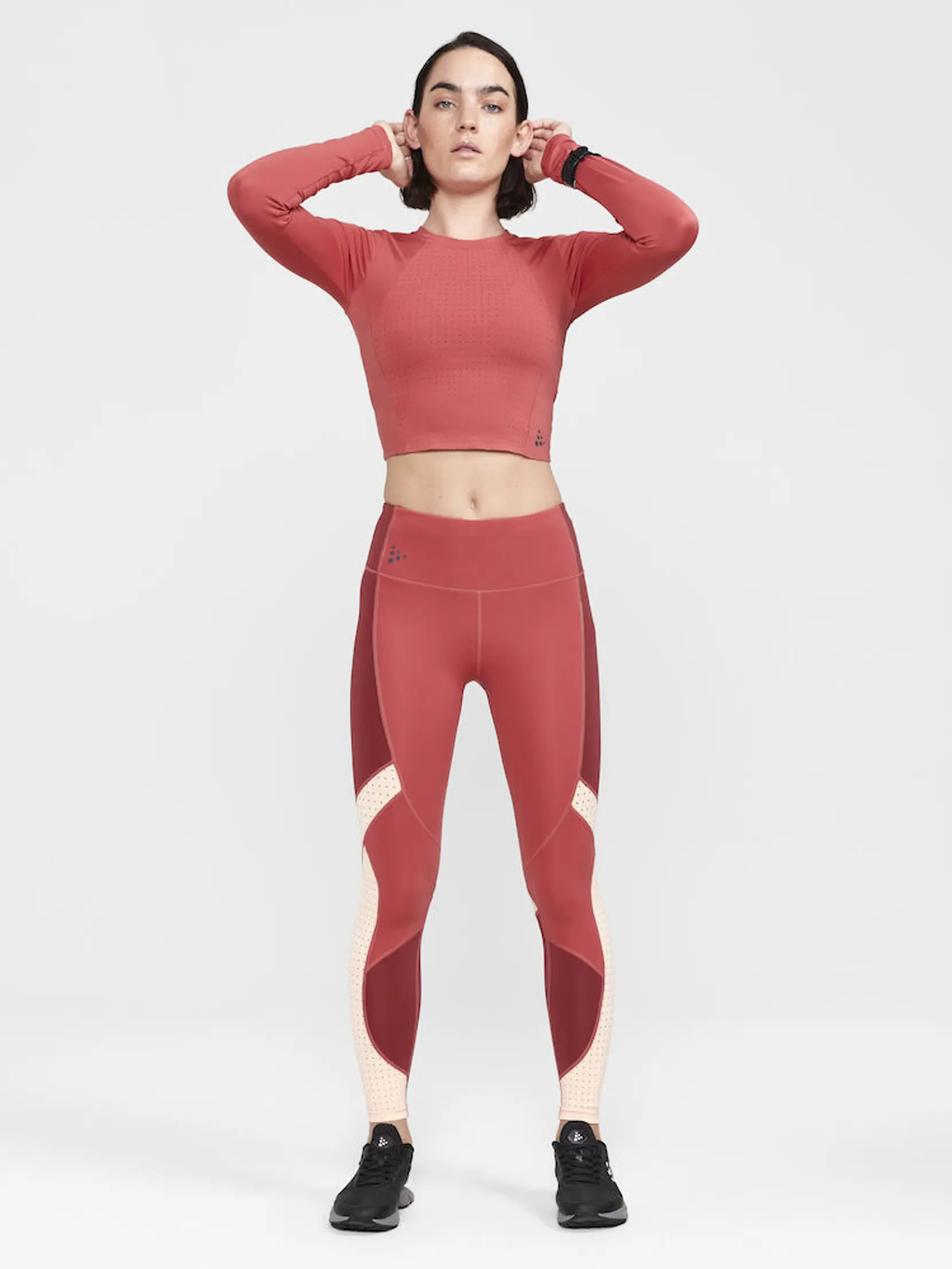 Bild på ADV Tone Cropped Top W