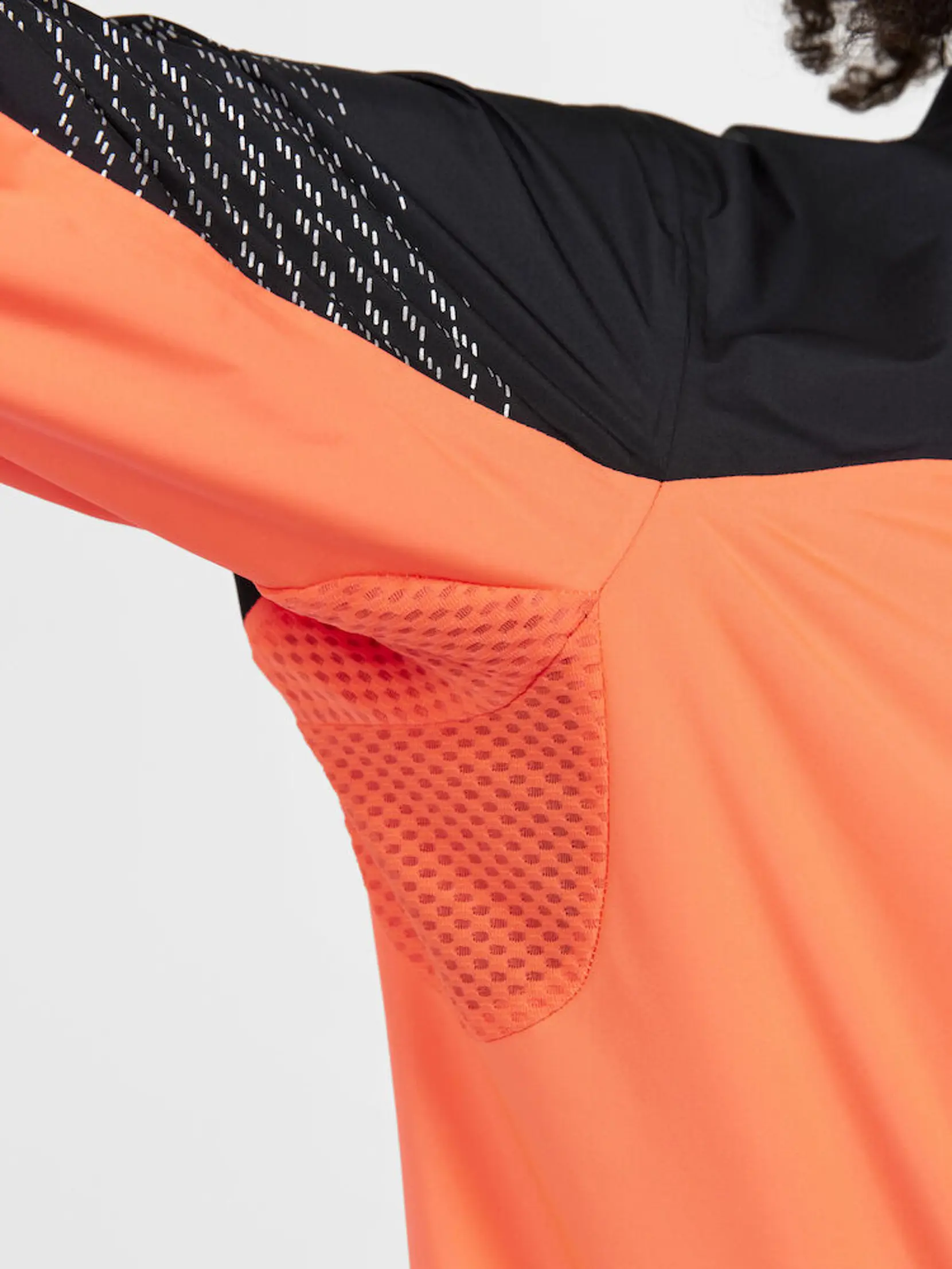 Bild på CORE Endur Lumen Hydro Jacket W