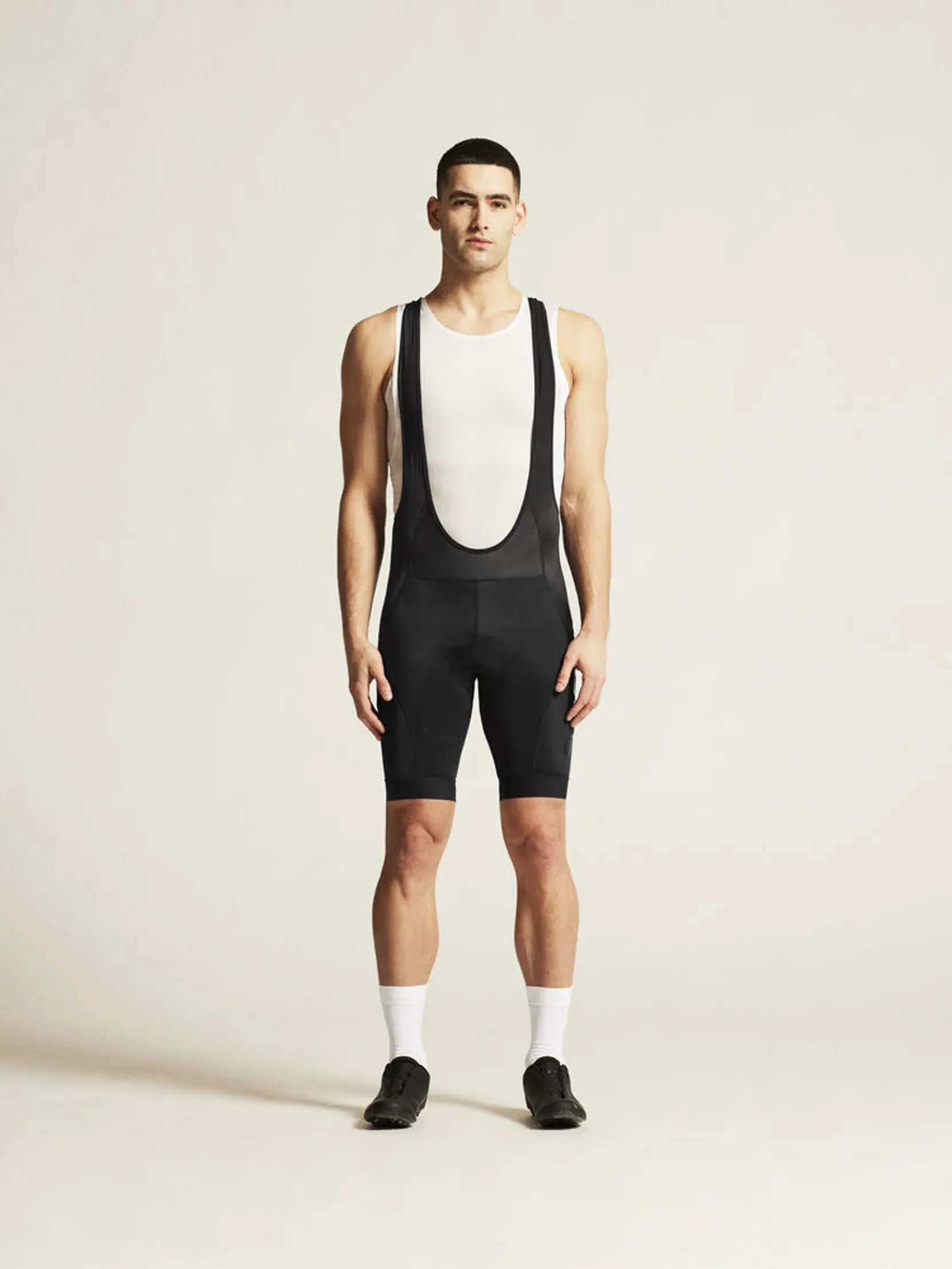 Bild på CORE Essence Bib Shorts M