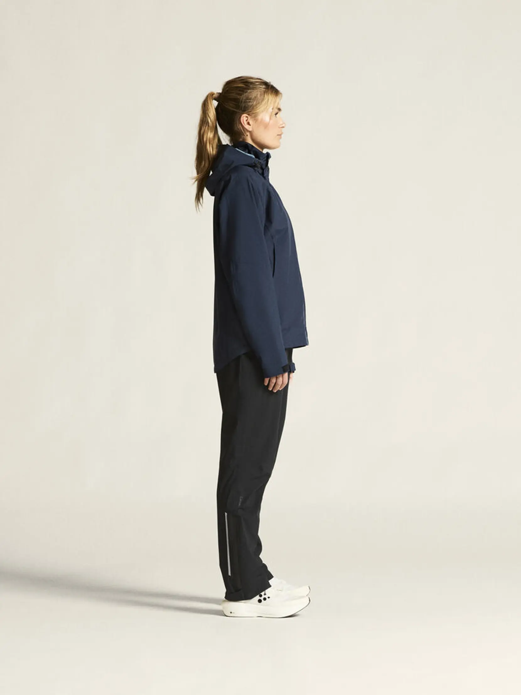 Bild på CORE Explore Shell Jacket W
