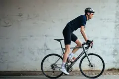 Bild på CORE Essence Bib Shorts M