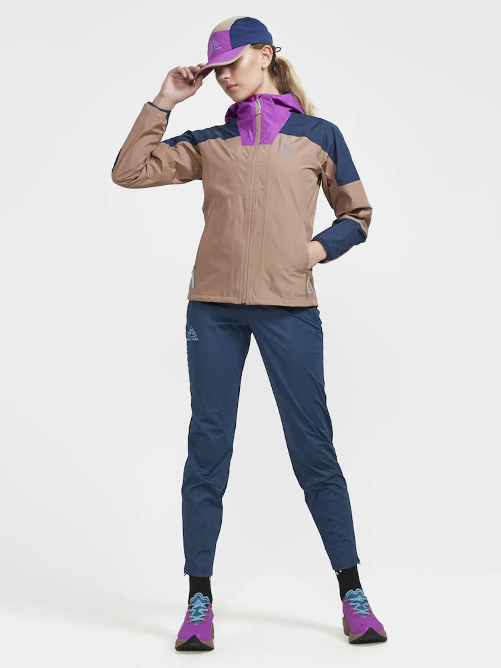 Bild på PRO Trail Hydro Jacket W