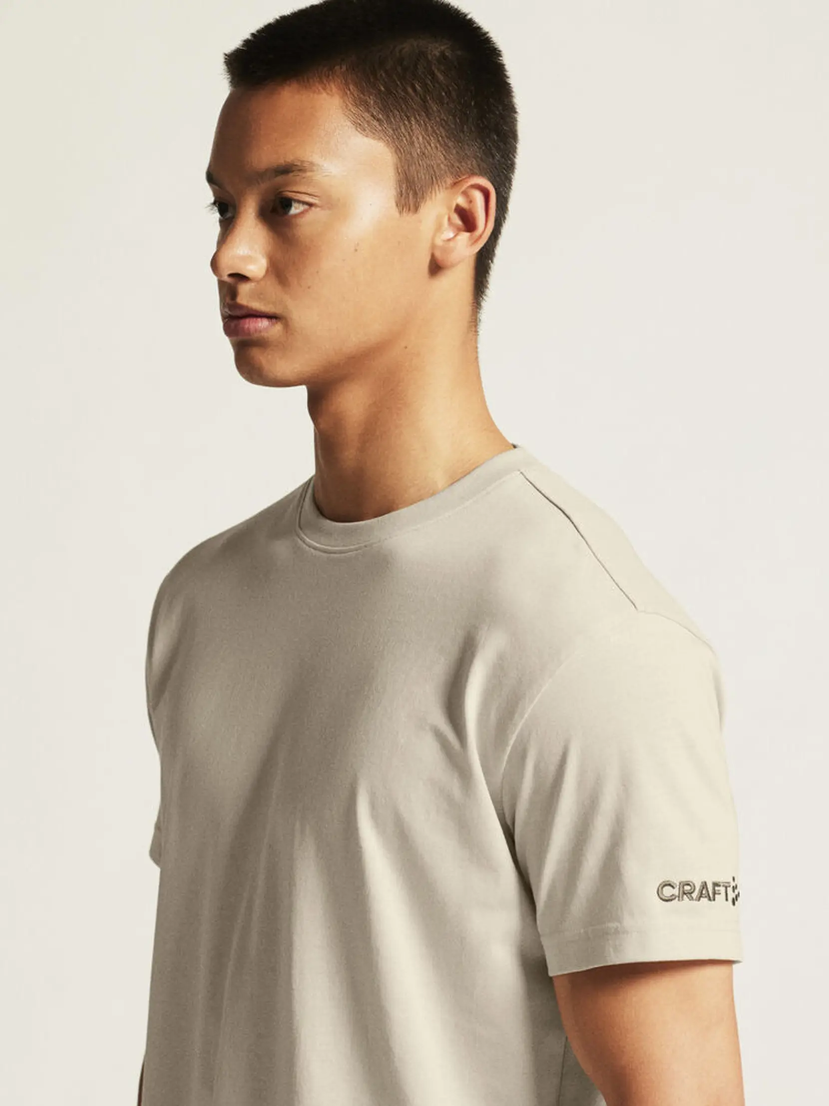Bild på Community 2.0 Tee M