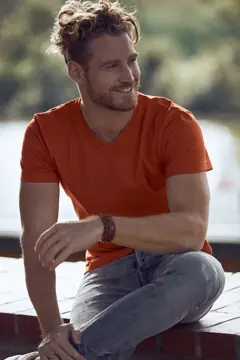Bild på Basic-T V-neck