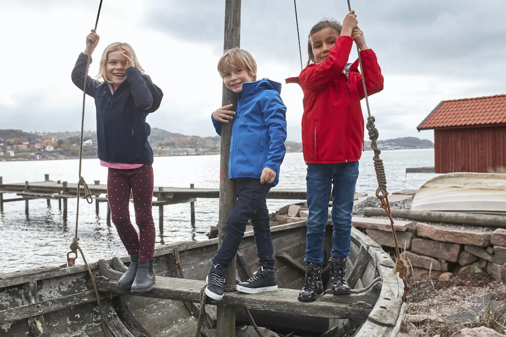 Bild på Basic Softshell Jacket Junior