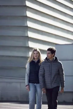 Bild på Hudson Vest Women