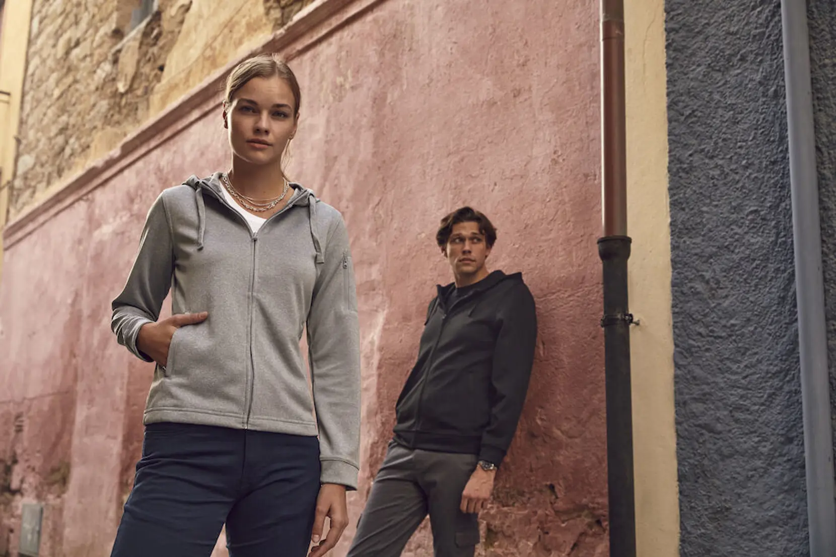 Bild på Basic Active Hoody Full Zip