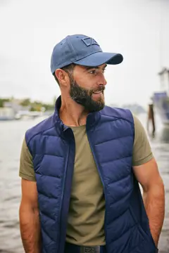 Bild på Oak Harbor Vest Men