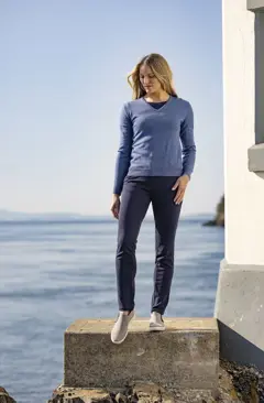 Bild på Everett V-neck Women