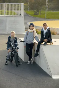 Bild på Basic Roundneck Junior
