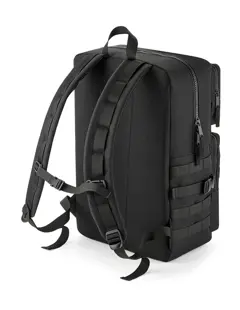 Bild på Zippered main compartment and front pocket