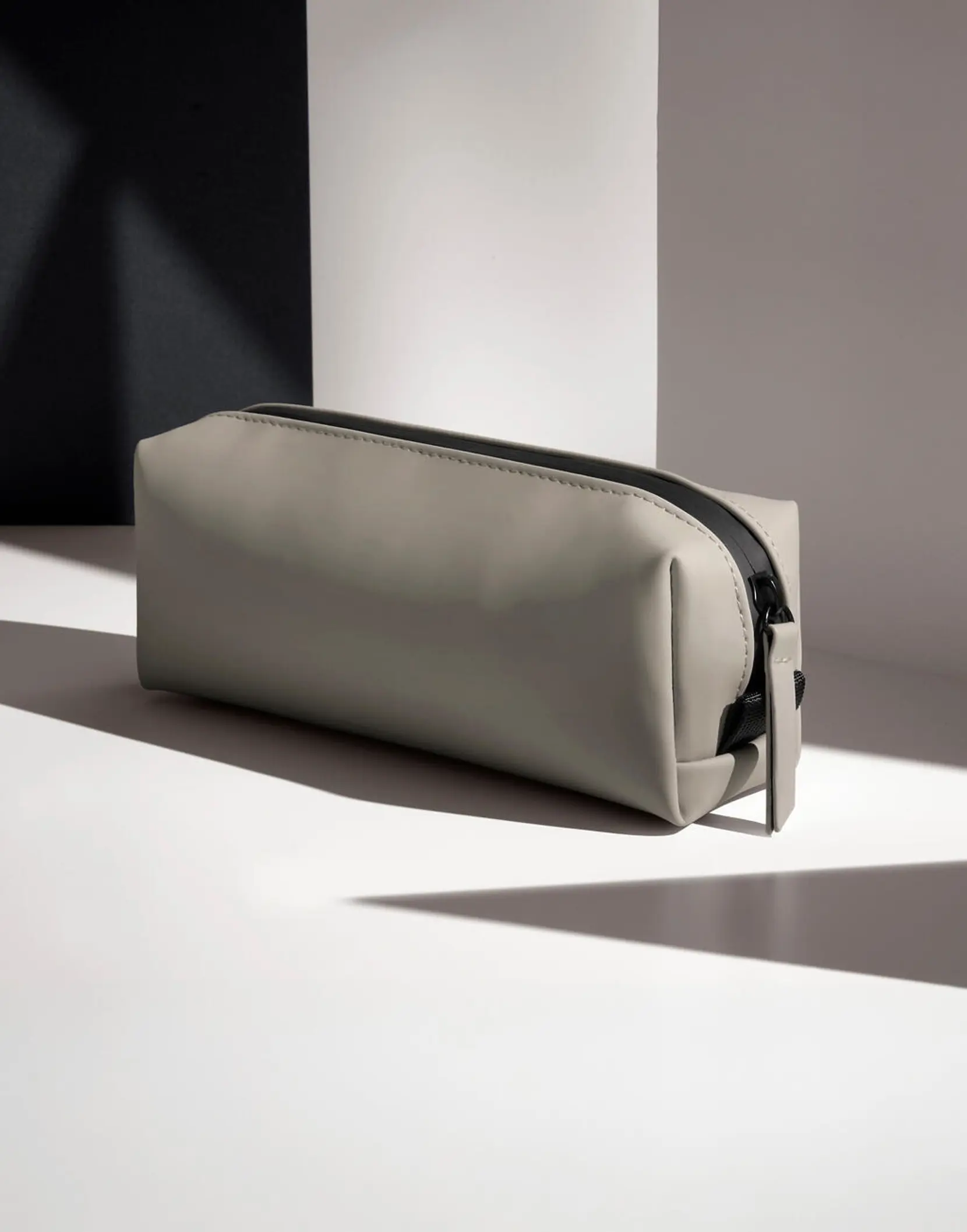 Bild på Matte PU Mini Accessory Case
