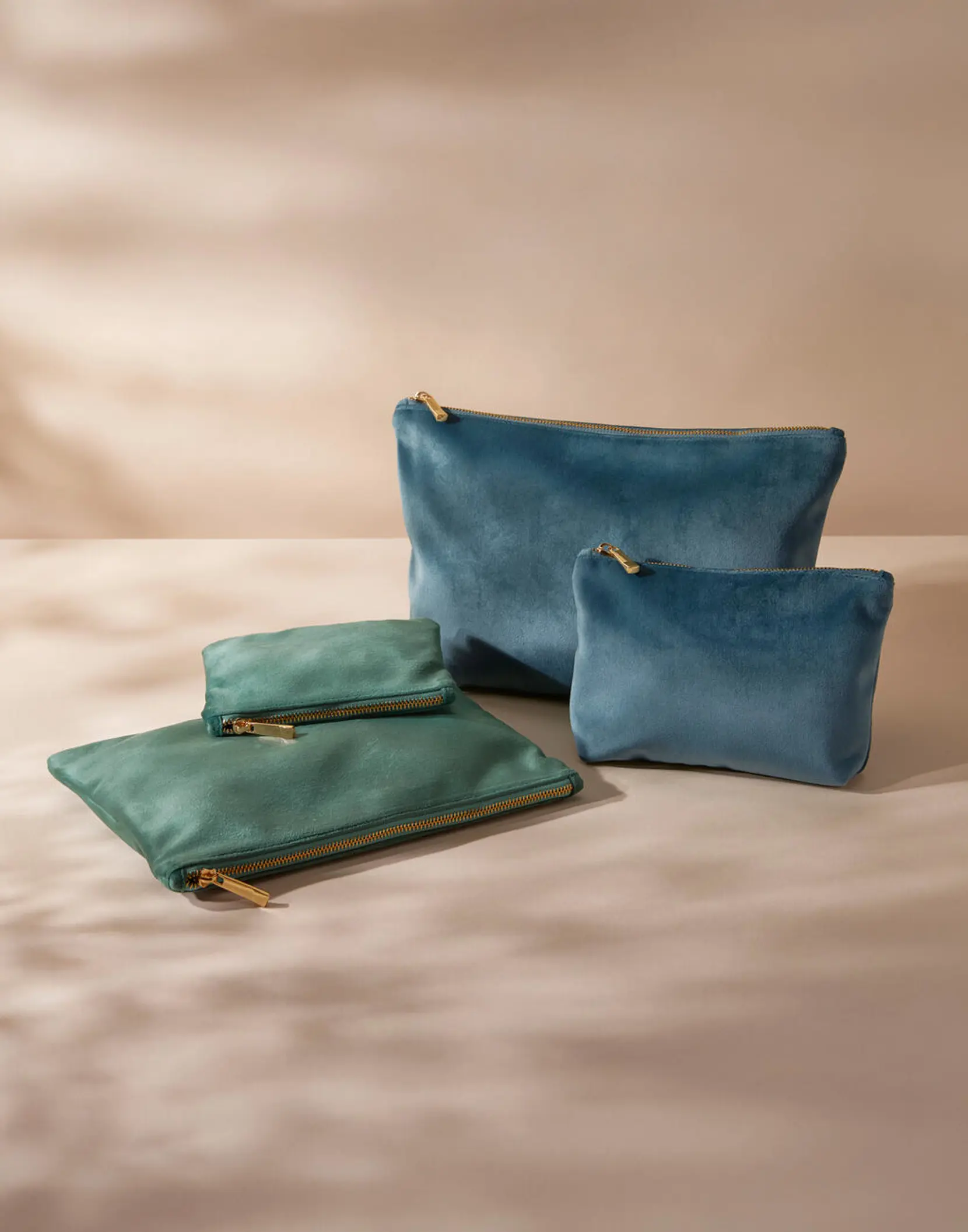Bild på Velvet Accessory Bag