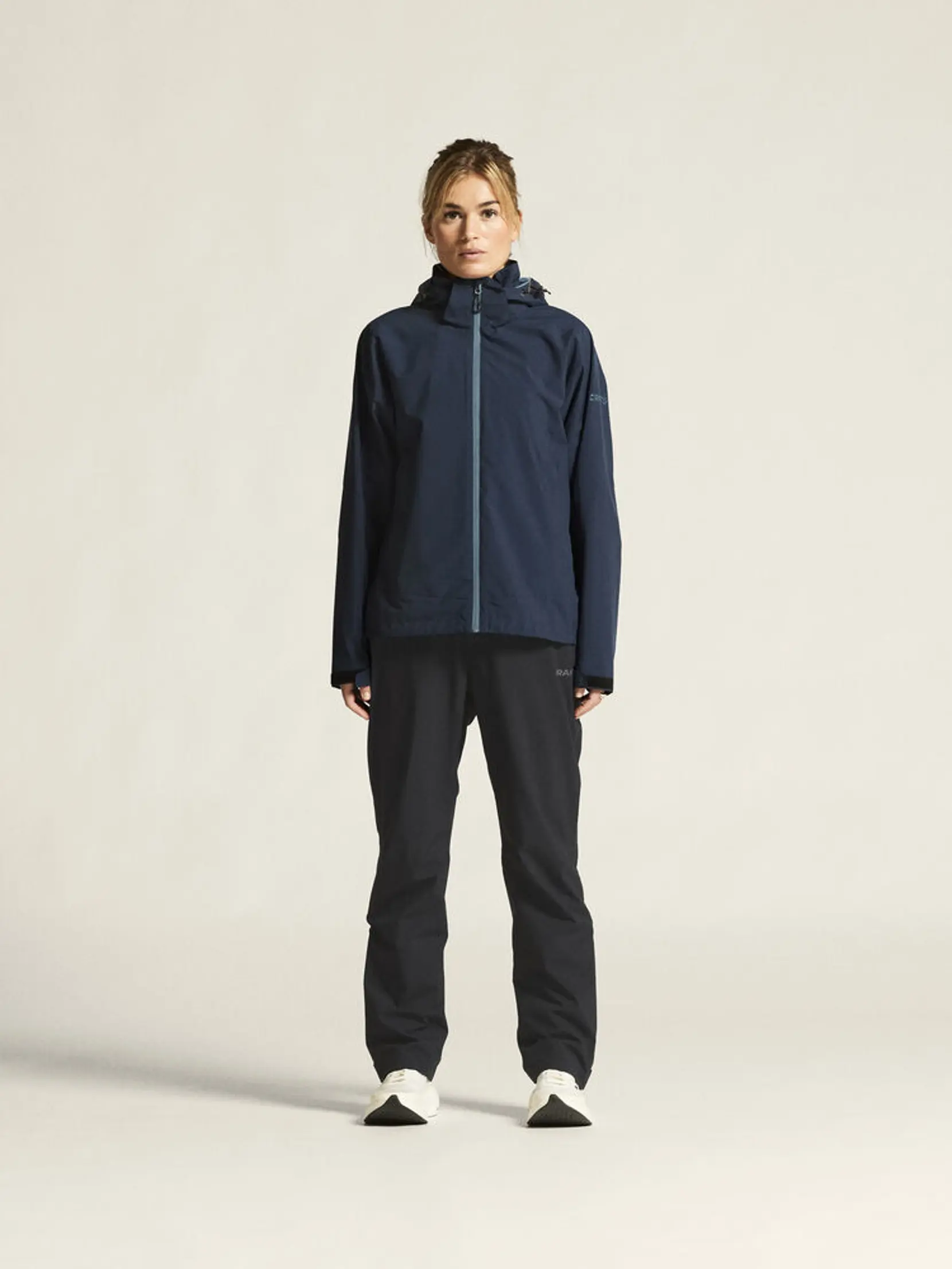 Bild på Core Explore Shell Pants W