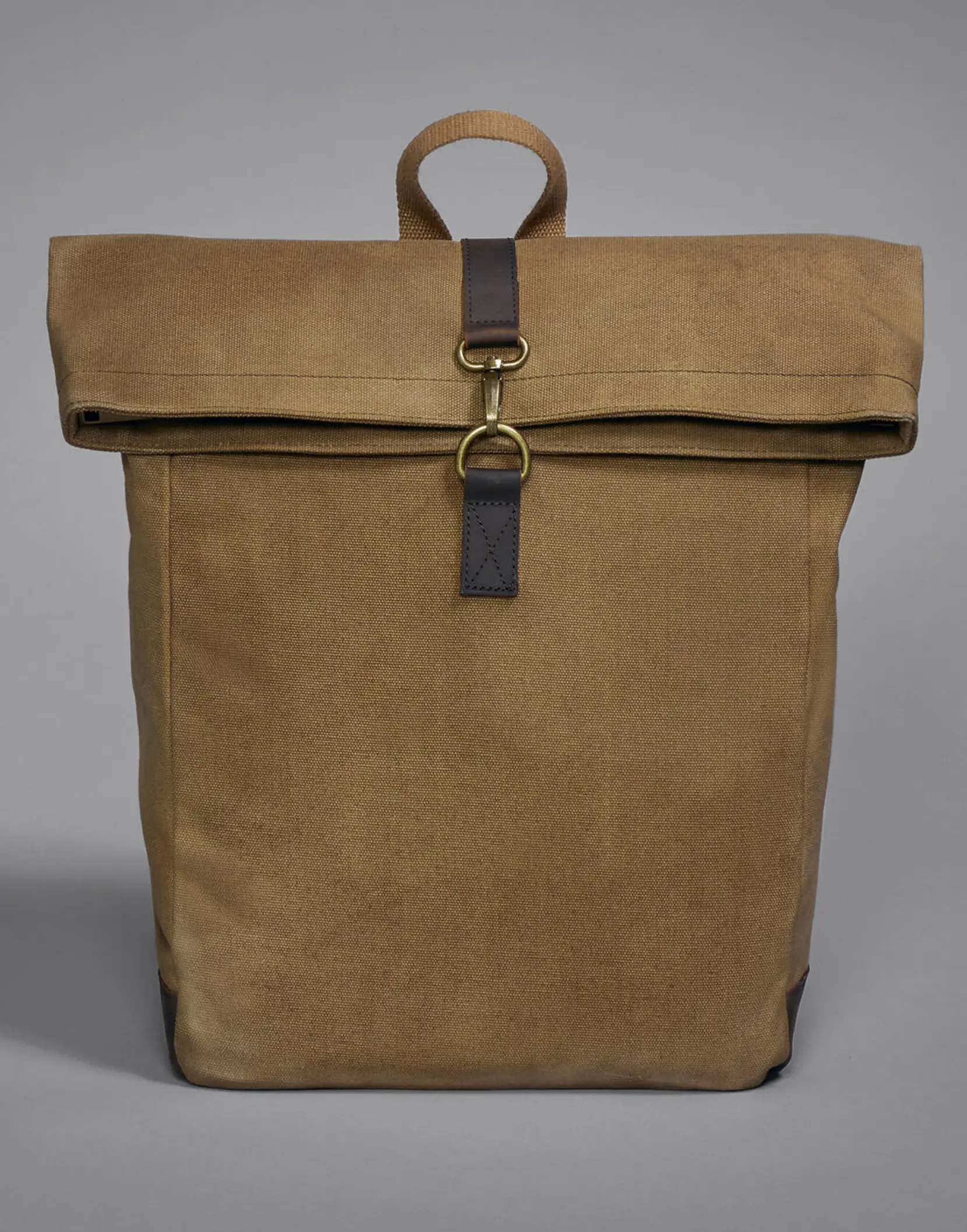 Bild på Heritage Waxed Canvas Backpack