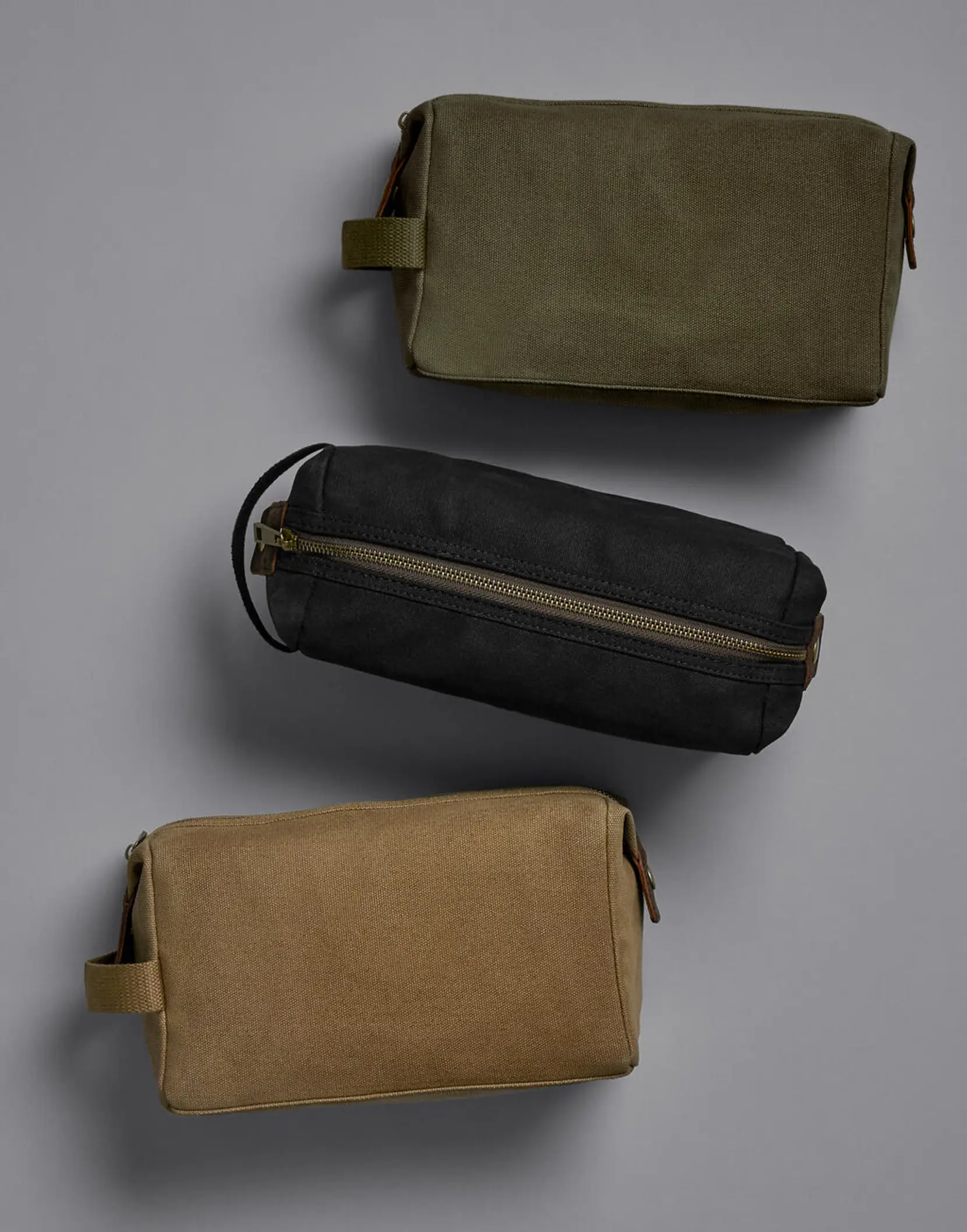 Bild på Heritage Waxed Canvas Wash Bag