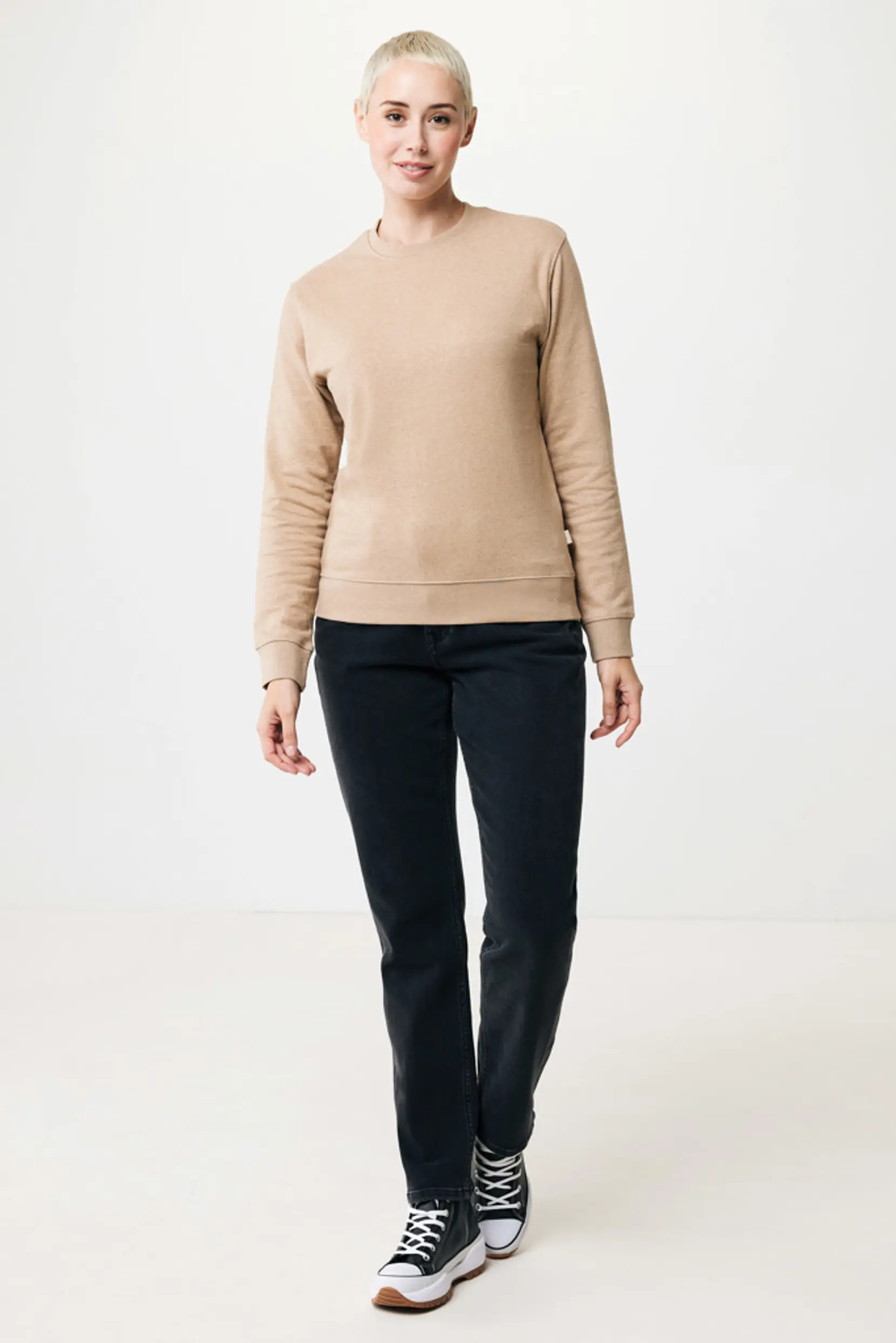 Bild på Iqoniq Denali sweatshirt i återvunnen ofärgad bomull