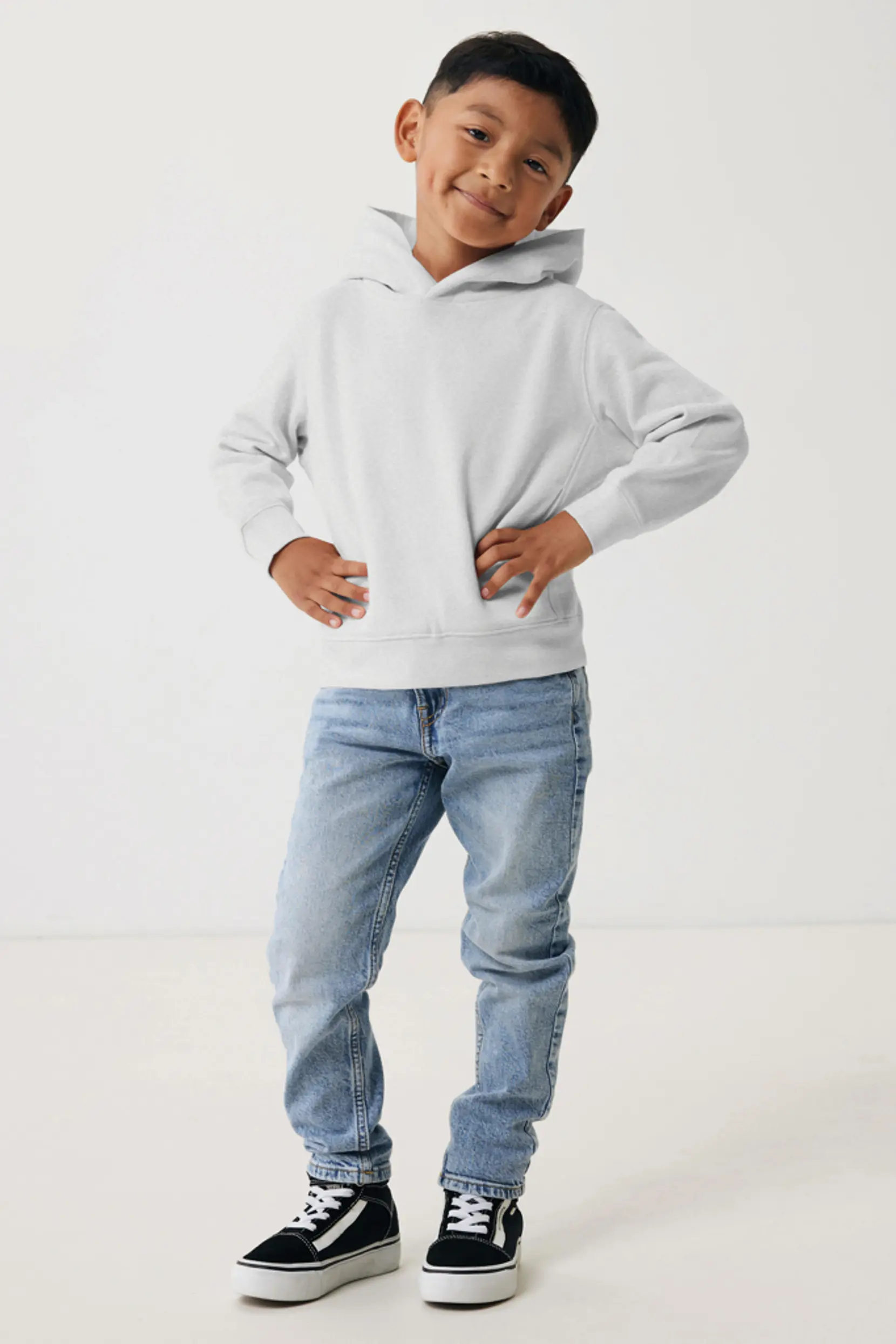 Bild på Iqoniq Yengo hoodie i återvunnen bomull med sidofickor för b